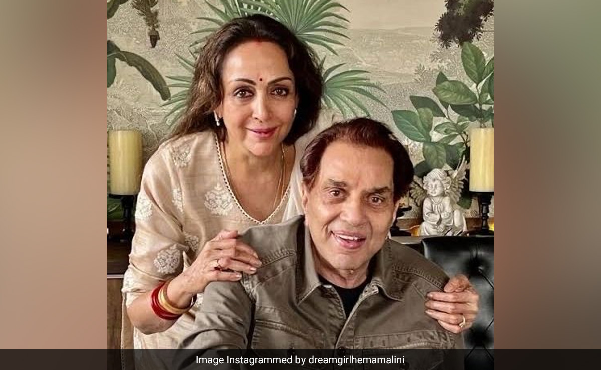 Hema Malini On Husband Dharmendra's Screen Kiss With Shabana Azmi