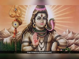 सावन सोमवार व्रत से प्रसन्न होकर भक्तों पर कृपा बरसाते हैं भोलेनाथ, जानिए इस वर्ष सावन में कब-कब पड़ेगा सोमवार सावन सोमवार व्रत से प्रसन्न होकर भक्तों पर कृपा बरसाते हैं भोलेनाथ, जानिए इस वर्ष सावन में कब-कब पड़ेगा सोमवार