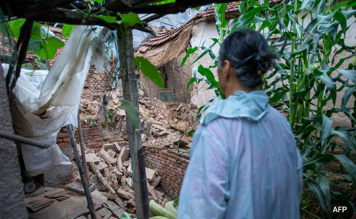 21 Injured, Dozens Of Buildings Collapse As 5.4 Quake Hits East China