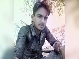 सीकर : युवक का शव पेड़ से लटका मिला, परिजनों को हत्या का शक, पुलिस छानबीन में जुटी सीकर : युवक का शव पेड़ से लटका मिला, परिजनों को हत्या का शक, पुलिस छानबीन में जुटी