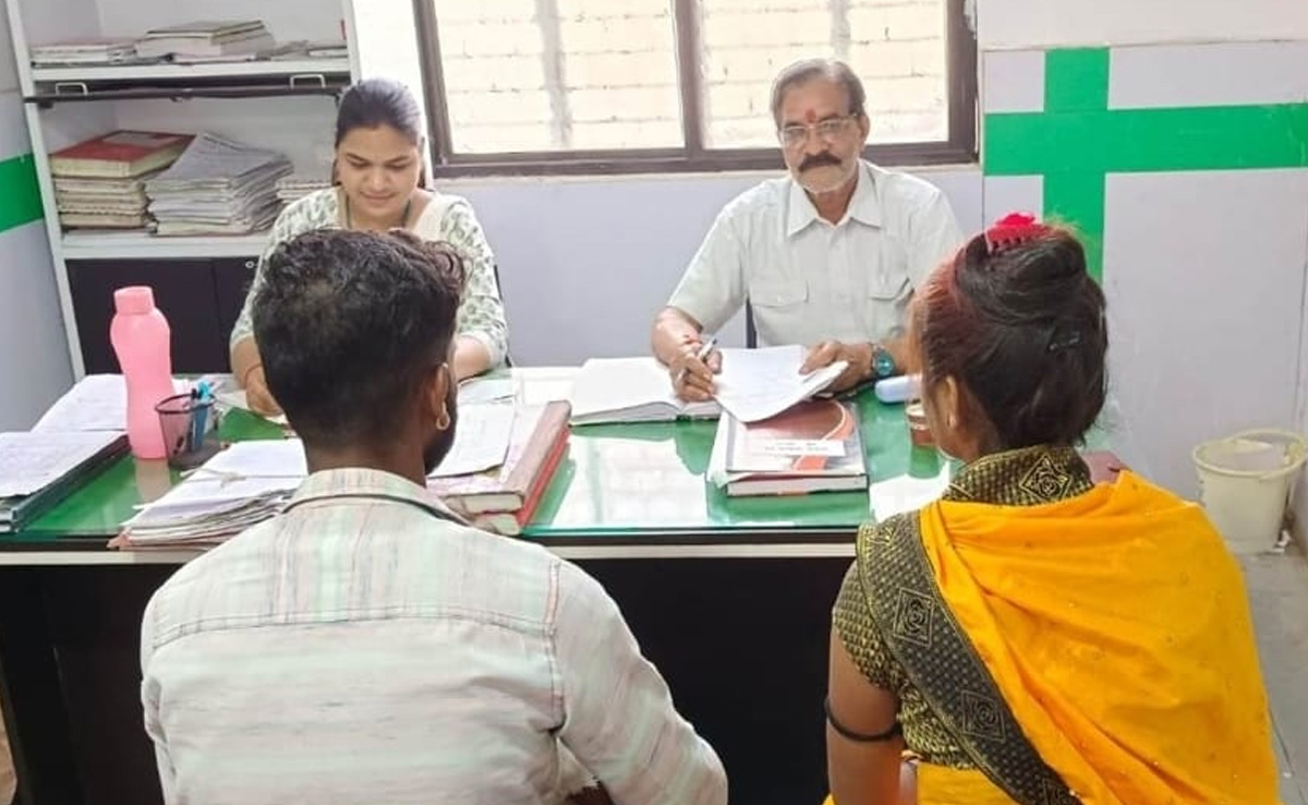 मेरा पति नहाता नहीं है, मुझे तलाक चाहिए : परिवार परामर्श केंद्र में महिला ने लगाई गुहार