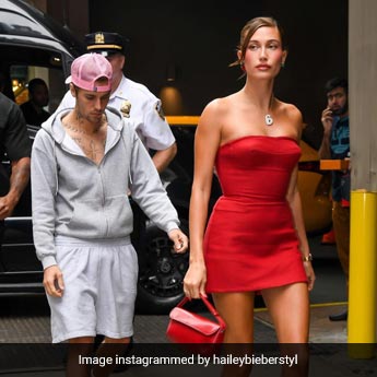 Hailey Baldwin And Justin Bieber Looked Like They Got Different Dress Codes For The Same Event Hailey Baldwin And Justin Bieber Looked Like They Got Different Dress Codes For The Same Event