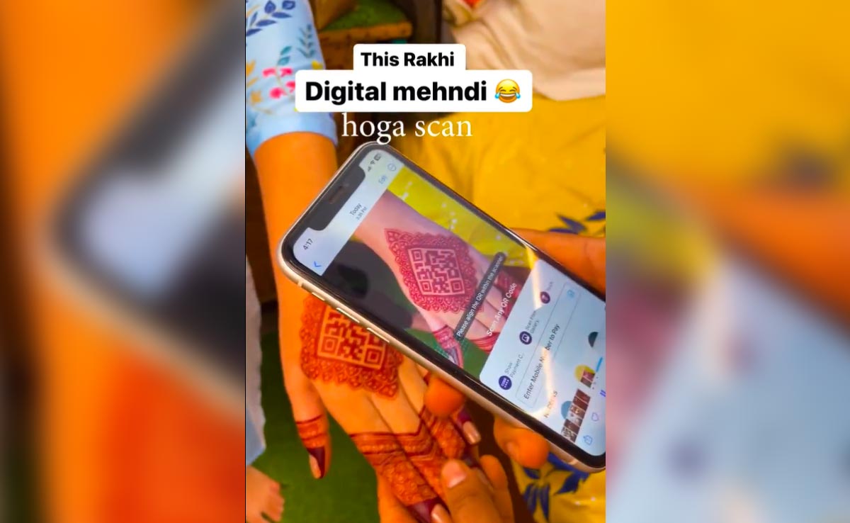 डिजिटल मेहंदी देख लोग हुए हैरान, बोले- ऐसी मेहंदी लगाओ कि QR कोड में 4 लोग पैसे ट्रांसफर कर दे