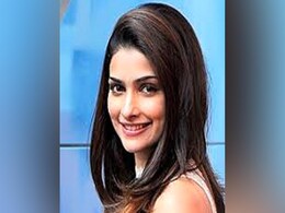 'लफ़्ज़ भीगे हैं' के साथ सदियों पुरानी ग़ज़ल परंपरा को मिला मॉडर्न ट्विस्ट 'लफ़्ज़ भीगे हैं' के साथ सदियों पुरानी ग़ज़ल परंपरा को मिला मॉडर्न ट्विस्ट