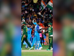 T20 World Cp 2024: टी20 विश्व कप में दो बार टकरा सकते हैं भारत और पाकिस्तान, पूरा गणित समझ लीजिए T20 World Cp 2024: टी20 विश्व कप में दो बार टकरा सकते हैं भारत और पाकिस्तान, पूरा गणित समझ लीजिए