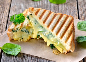 Love Sandwiches? Try This Simple Corn Sandwich For An Exotic Weekend Brunch Love Sandwiches? Try This Simple Corn Sandwich For An Exotic Weekend Brunch