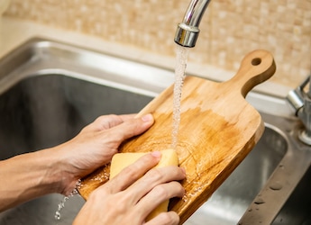"Your Kitchen Is Quietly Poisoning You": Nutritionist Shares 5 Simple Kitchen Swaps
