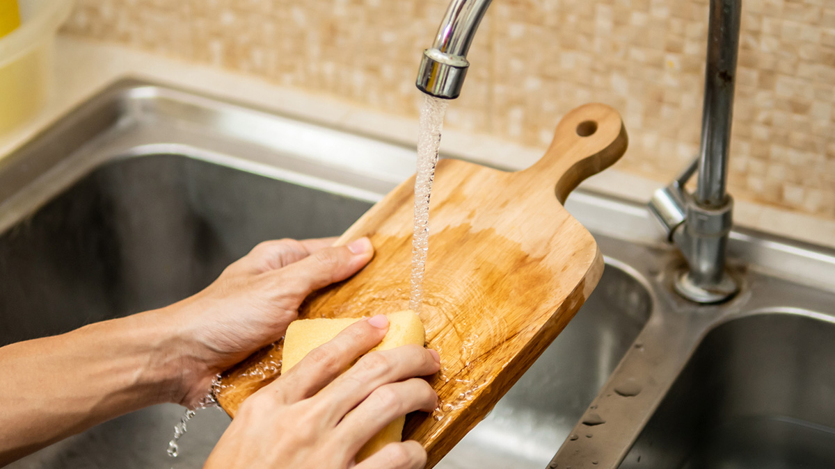 Nutritionist shares five everyday kitchen swaps and suggests simple alternatives.
