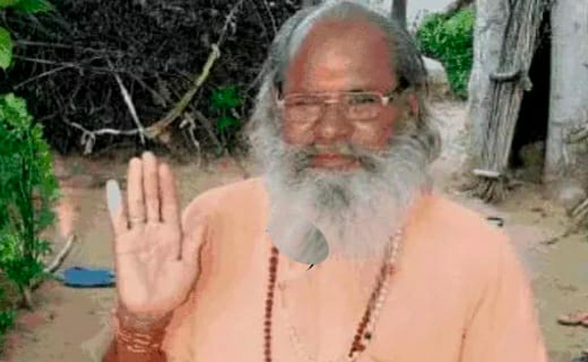संत मोहनराम मर्डर केस में बड़ा खुलासा, पुलिस ने एक आरोपी किया गिरफ्तार संत मोहनराम मर्डर केस में बड़ा खुलासा, पुलिस ने एक आरोपी किया गिरफ्तार