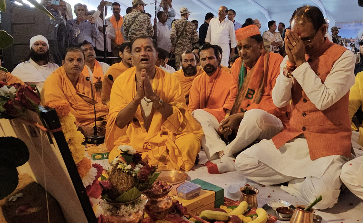 शिवराज सिंह ने जाम सांवली में 'हनुमान लोक' का किया भूमिपूजन, नया जिला बनाने का भी ऐलान