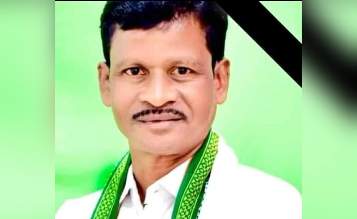 बीजापुर : "सड़क" के सवाल पर कांग्रेस नेता ने युवक को जड़ दिया थप्पड़, वीडियो वायरल