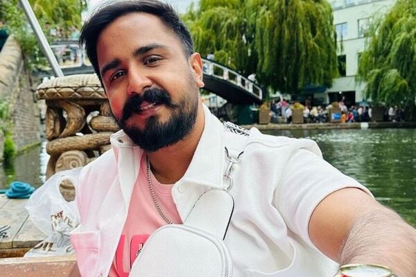 Sorav Jain's Expert Tips for Business Growth: No Investors Needed