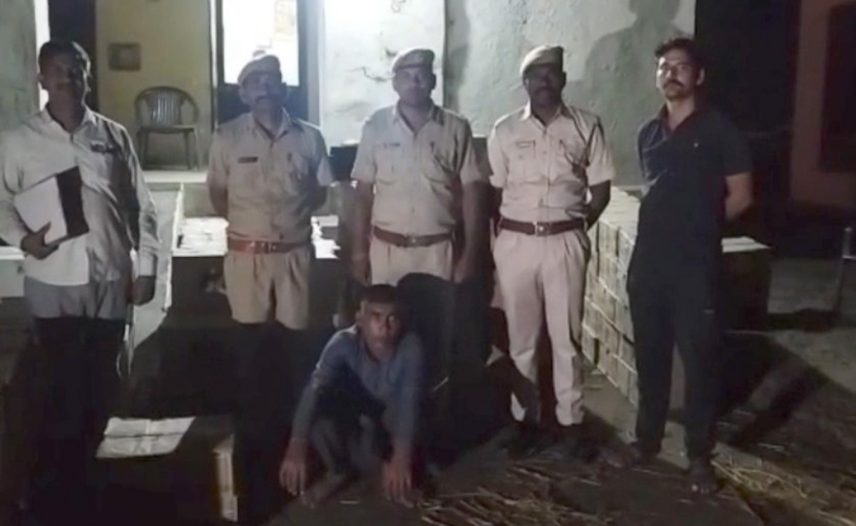 रतनपुर बॉर्डर से पुलिस ने पकड़ी 16 लाख की अवैध शराब, गुजरात में हो रही थी तस्करी, ड्राइवर गिरफ्तार
