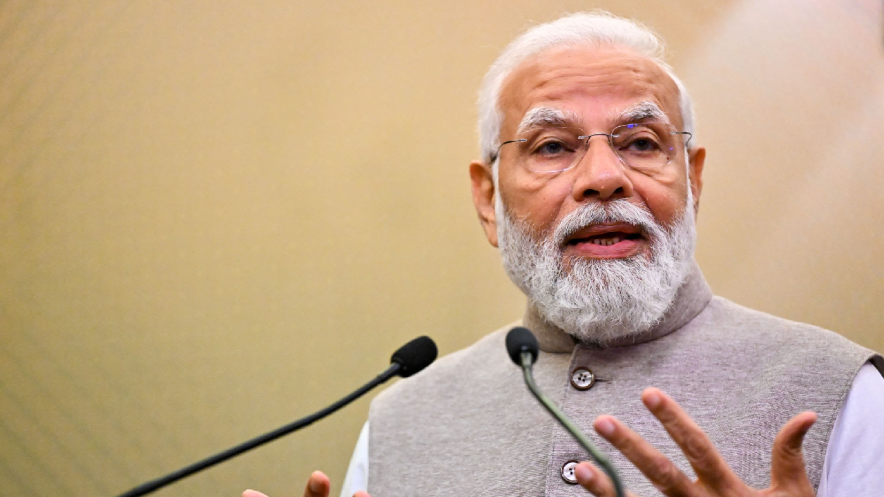B20 Summit India: PM Modi ने कहा 'हमारा विजन सबको साथ लेकर विकास करने की है'