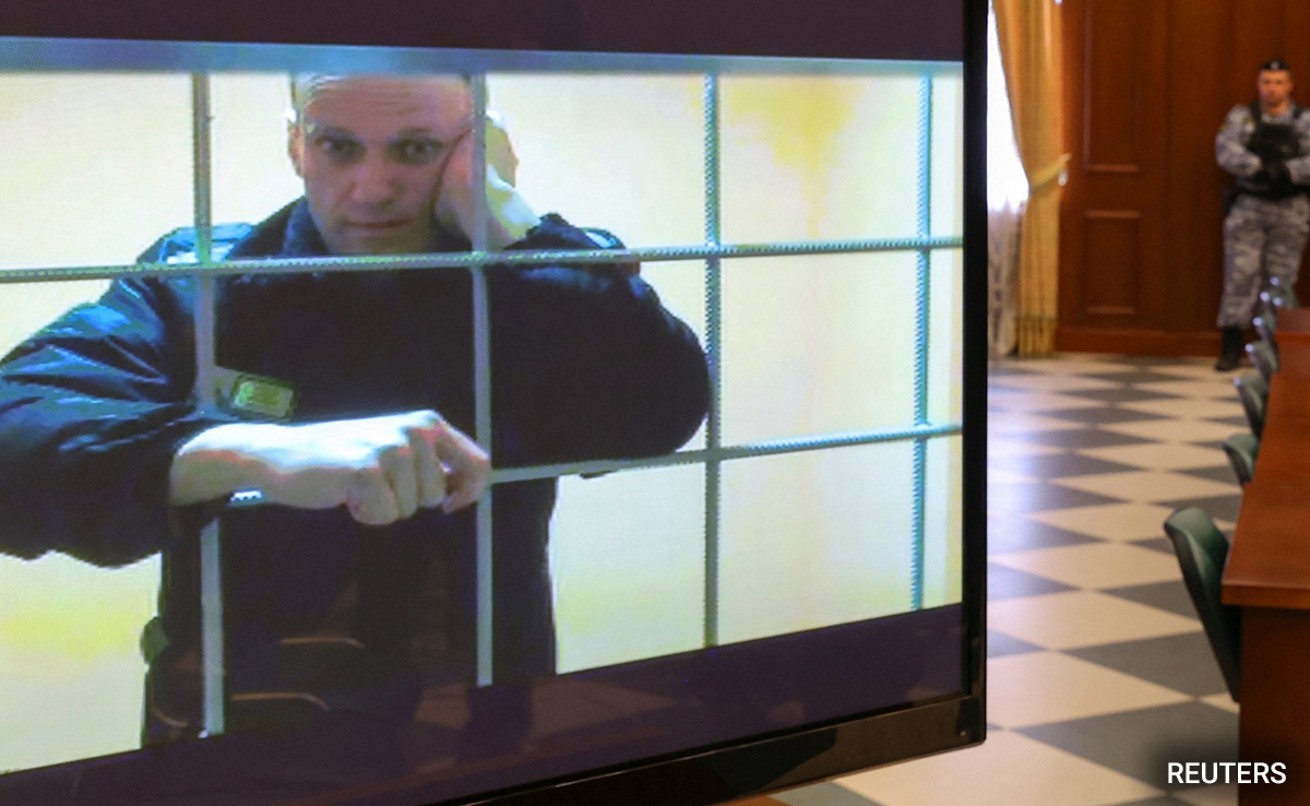 Putin Critic Alexei Navalny's Ally On Trial For Forming "Extremist Organisation"