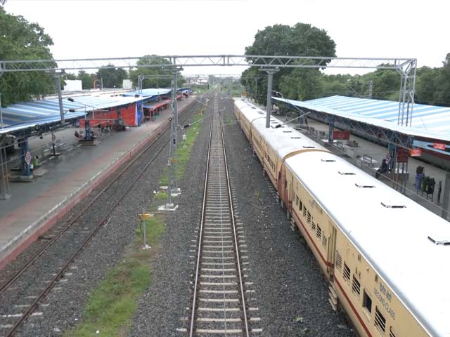 Chhath Puja 2023: अब घर जाने की नो टेंशन, छठ पूजा तक देशभर में चलेंगी 283 स्पेशल ट्रेनें