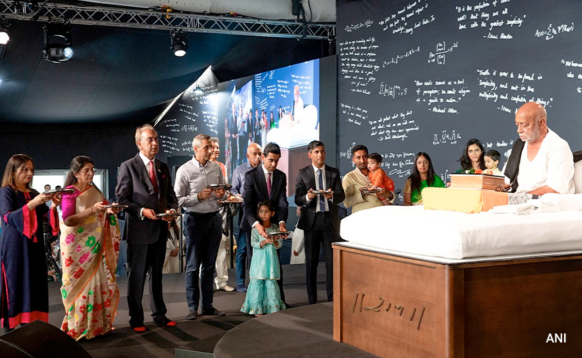 Opinion: Rishi Sunak and Morari Bapu - What Their Meeting Means