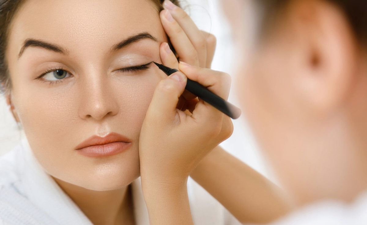 Add These Matte-Finish Eyeliners To Your Beauty Kit And Save Up To 7% In Rewards