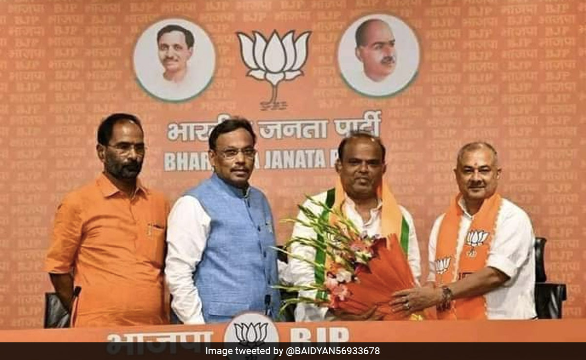 Nitish Kumar's Party's Ex-Leader Pramod Chandravanshi Joins BJP