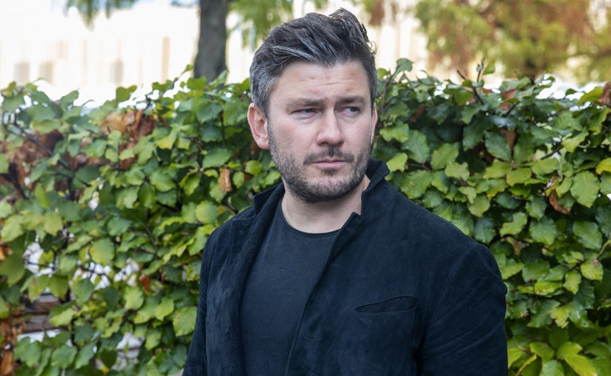 Russian Writer Gets 8 Years In Jail For Denouncing Ukraine War