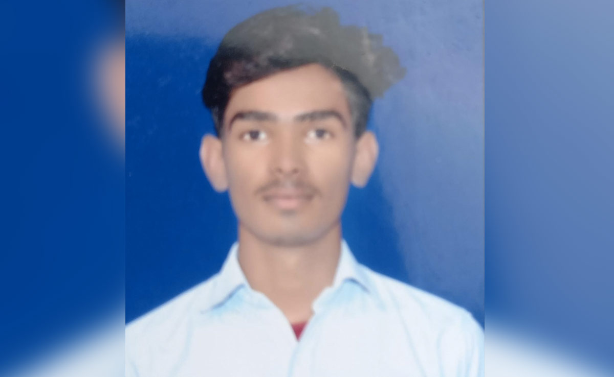 दौसा: BA के छात्र ने ट्रेन के आगे कूद कर की खुदकुशी, रिश्तेदार पर लग रहे गंभीर आरोप