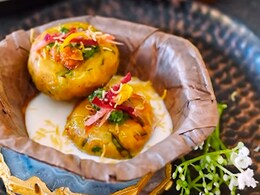 Craving Chaat? This Makki Dhokla Chaat Will Blow Your Taste Buds Away!