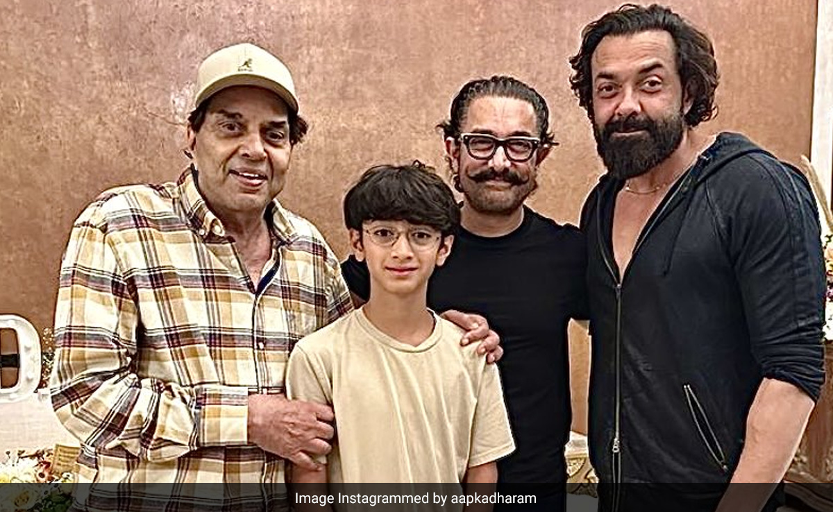 Dharmendra's <i>Yaadon Ki Baaraat</i> Caption For Aamir Khan And Son Azad. Bonus - Bobby Deol