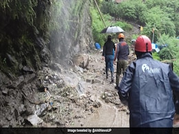 केदारनाथ यात्रा मार्ग पर भूस्खलन, तीन नेपाली श्रद्धालुओं के शव बरामद केदारनाथ यात्रा मार्ग पर भूस्खलन, तीन नेपाली श्रद्धालुओं के शव बरामद