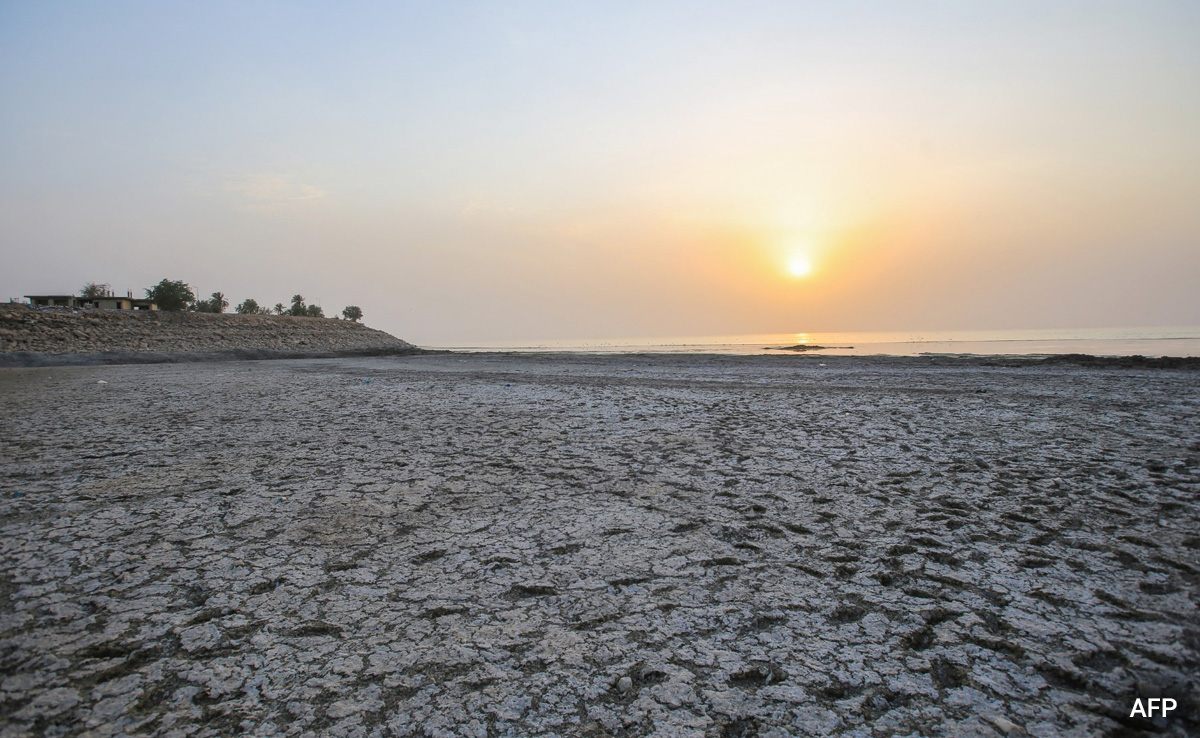 "No More Water": Iraq Struggles As Severe Drought Singes Tourist Town