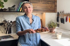 Chetna Makan Cooks A Monsoon Special Snack For NDTV Viewers Chetna Makan Cooks A Monsoon Special Snack For NDTV Viewers