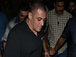 सलमान खान ने 12 साल सोचने के बाद अब लिया ये फैसला ? देखकर हैरान हुए फैन्स सलमान खान ने 12 साल सोचने के बाद अब लिया ये फैसला ? देखकर हैरान हुए फैन्स