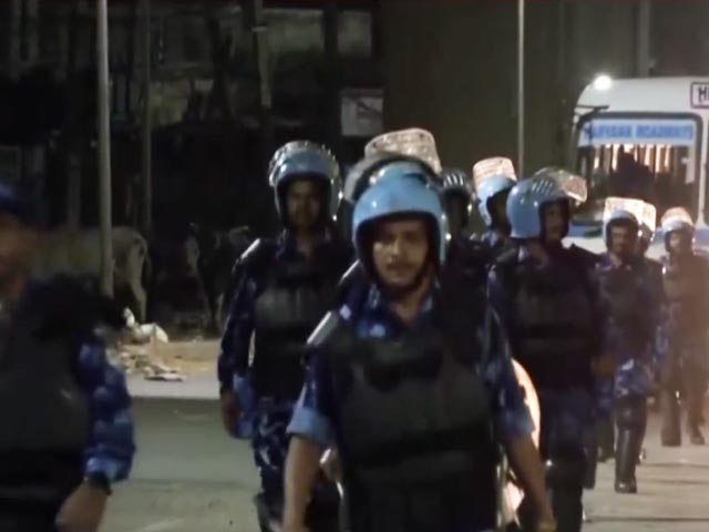 हिंसक झड़प के बाद सुरक्षा बलों ने गुरुग्राम में किया फ्लैग मार्च