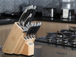 Amazon Great Indian Festival: बेहतरीन कटिंग और चॉपिंग के लिए खरीदें ये बेहतरीन नाइफ सेट, मिल रहा है बेस्ट ऑफर Amazon Great Indian Festival: बेहतरीन कटिंग और चॉपिंग के लिए खरीदें ये बेहतरीन नाइफ सेट, मिल रहा है बेस्ट ऑफर