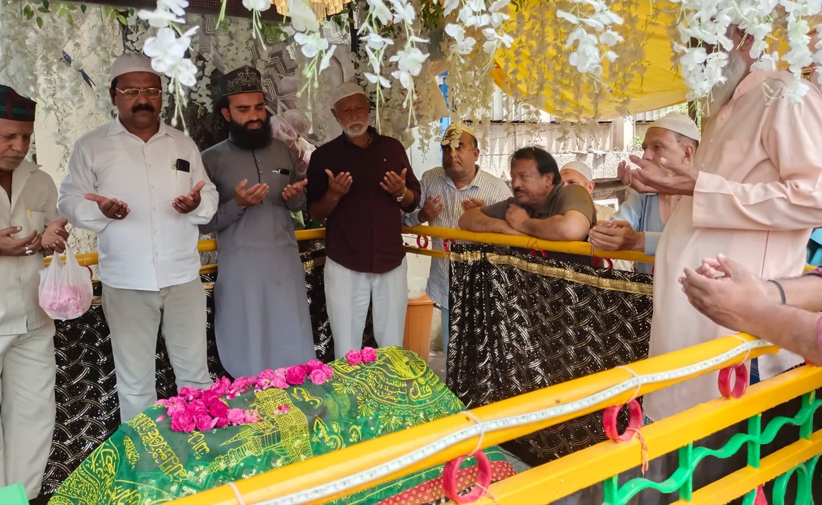 धार : चंद्रयान 3 की सफल लैडिंग के लिए कांग्रेस नेताओं ने अल्लाह से मांगी दुआएं