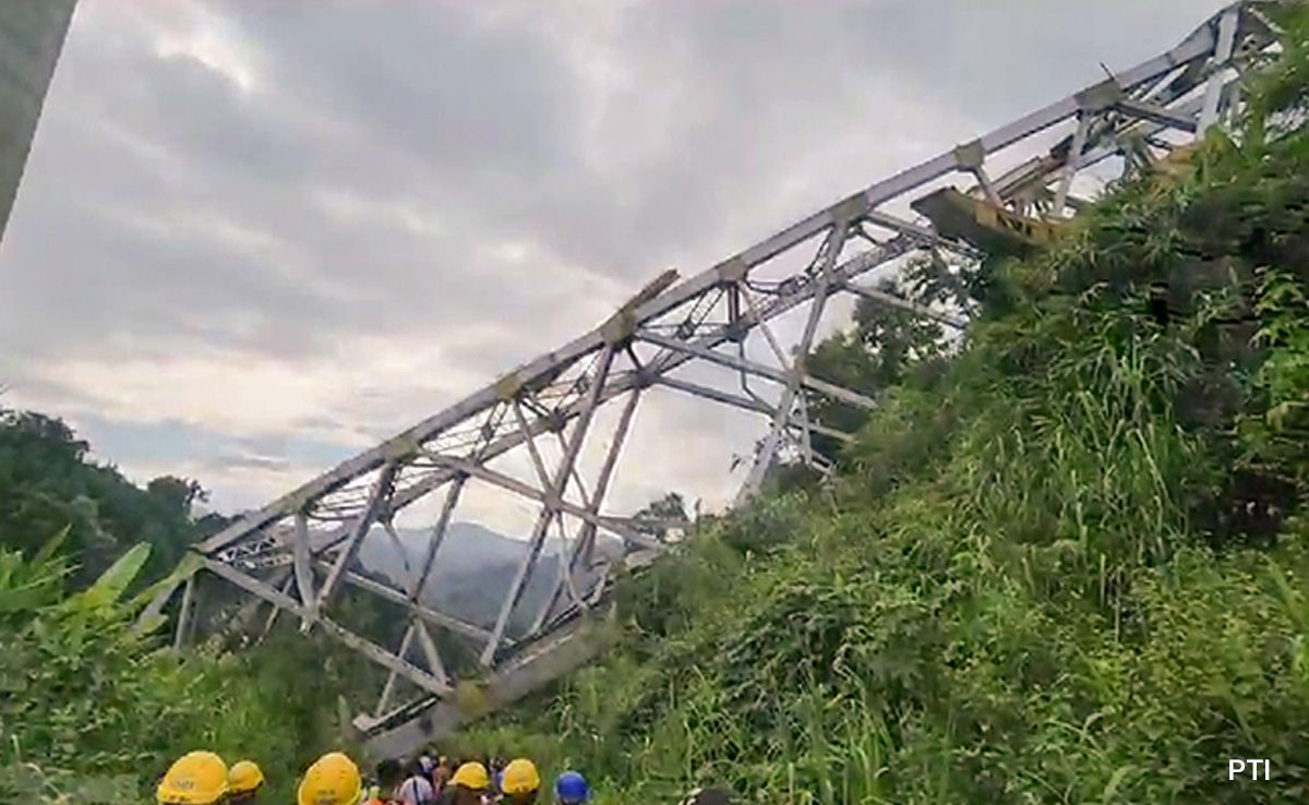 Railways To Give Rs 10 Lakh To Families Of Mizoram Bridge Collapse Victims