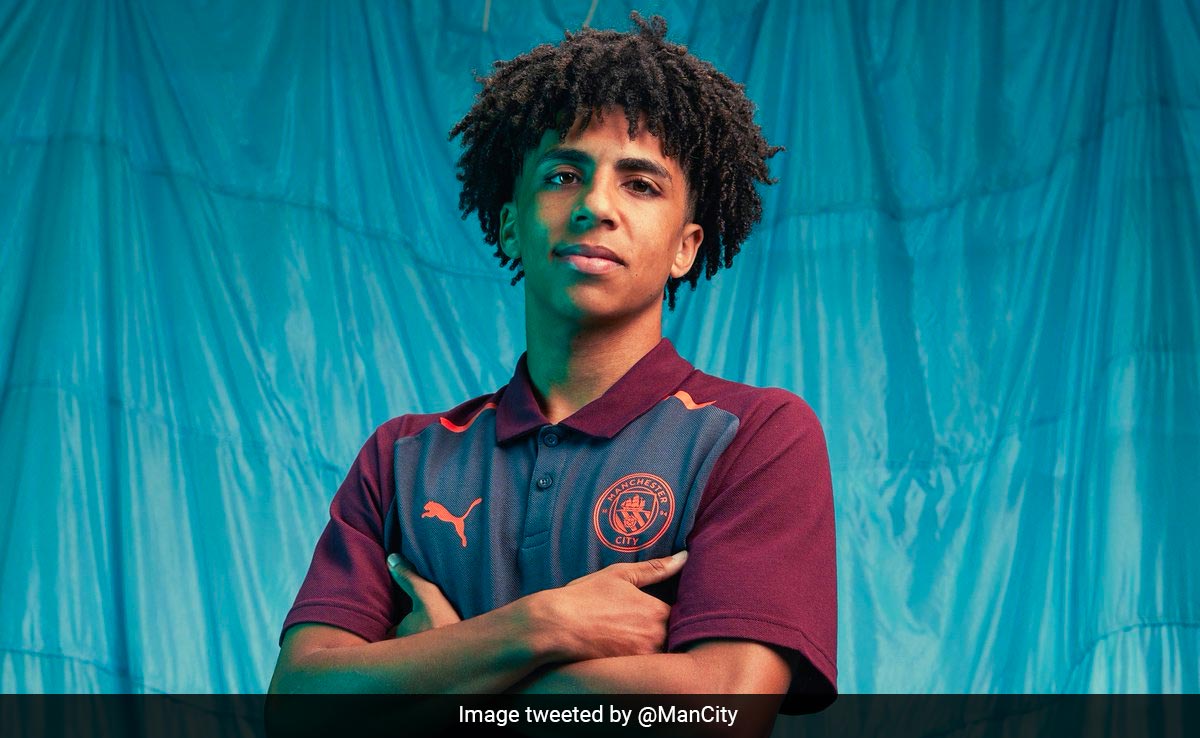 Rico Lewis Signs Five-Year Contract Extension With Manchester City