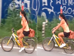 सिर पर बोतल रखकर तेज़ रफ्तार में साइकिल चला रही थी महिला, ऐसा बनाया बैलेंस, फटी रह जाएंगी आंखें सिर पर बोतल रखकर तेज़ रफ्तार में साइकिल चला रही थी महिला, ऐसा बनाया बैलेंस, फटी रह जाएंगी आंखें