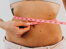 Weight Loss Breakfast: वजन को तेजी से घटाने के लिए इस गुजराती डिश का करें सेवन, यहां है आसान रेसिपी Weight Loss Breakfast: वजन को तेजी से घटाने के लिए इस गुजराती डिश का करें सेवन, यहां है आसान रेसिपी