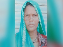 बड़ी सफलता :  भीलवाड़ा भट्टी कांड में फरार महिला अपराधी गिरफ्तार, 20 हज़ार रुपये का था इनाम बड़ी सफलता :  भीलवाड़ा भट्टी कांड में फरार महिला अपराधी गिरफ्तार, 20 हज़ार रुपये का था इनाम