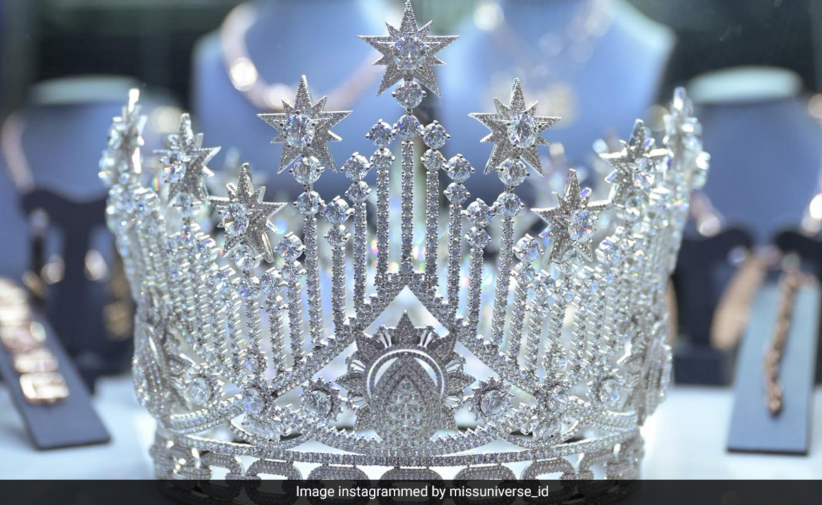 Asked To Strip For "Body Checks": Miss Universe Indonesia Finalists