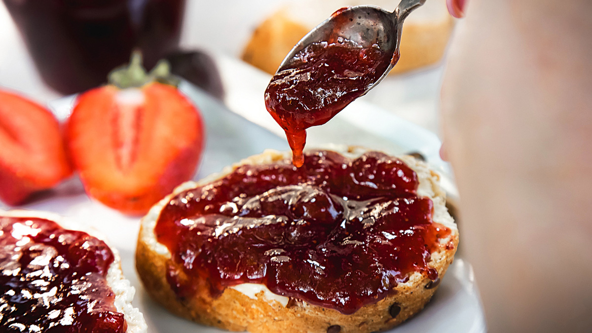 How To Whip Up Lip-smacking Homemade Jam In Minutes