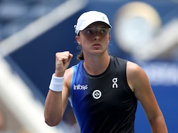 Defending Champion Iga Swiatek Eases Into US Open Second Round