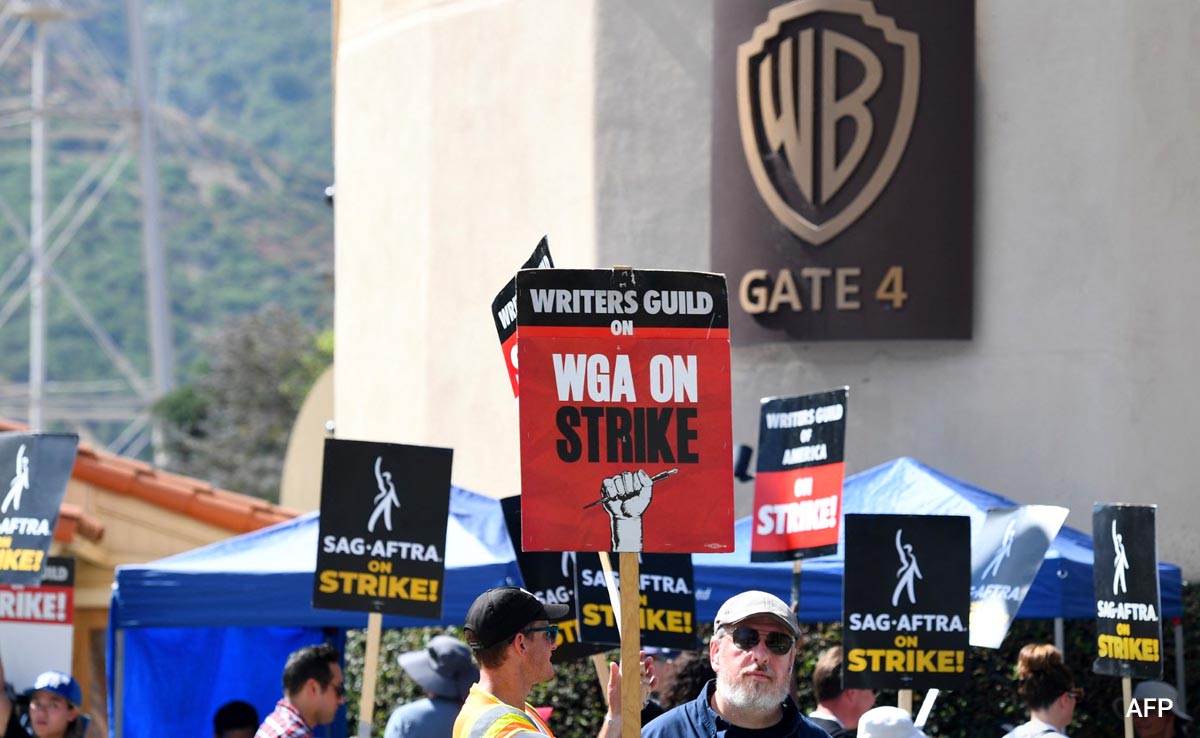 Hollywood Strike: Writers To Resume Talks With Studios