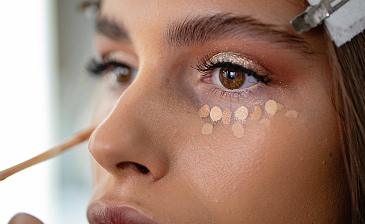 TikTok's Viral Ombre Under Eyes Technique Will Give You A Sunset Glow Minus The Beach