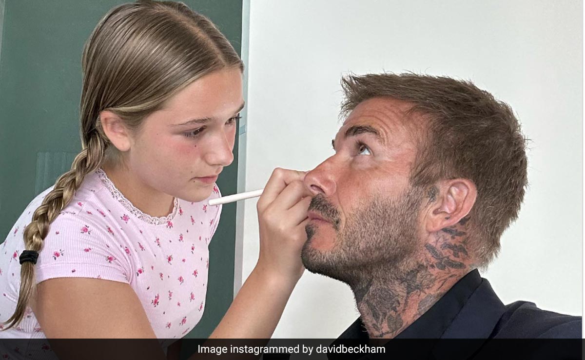 As His "Little Makeup Artist", Daughter Harper Beckham Decided Her Dad David Beckham "Needed A Little Powder & Contouring"