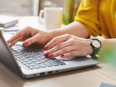 केंद्र ने लैपटॉप, टैबलेट के आयात को 31 अक्टूबर तक प्रतिबंधित करने का आदेश टाला