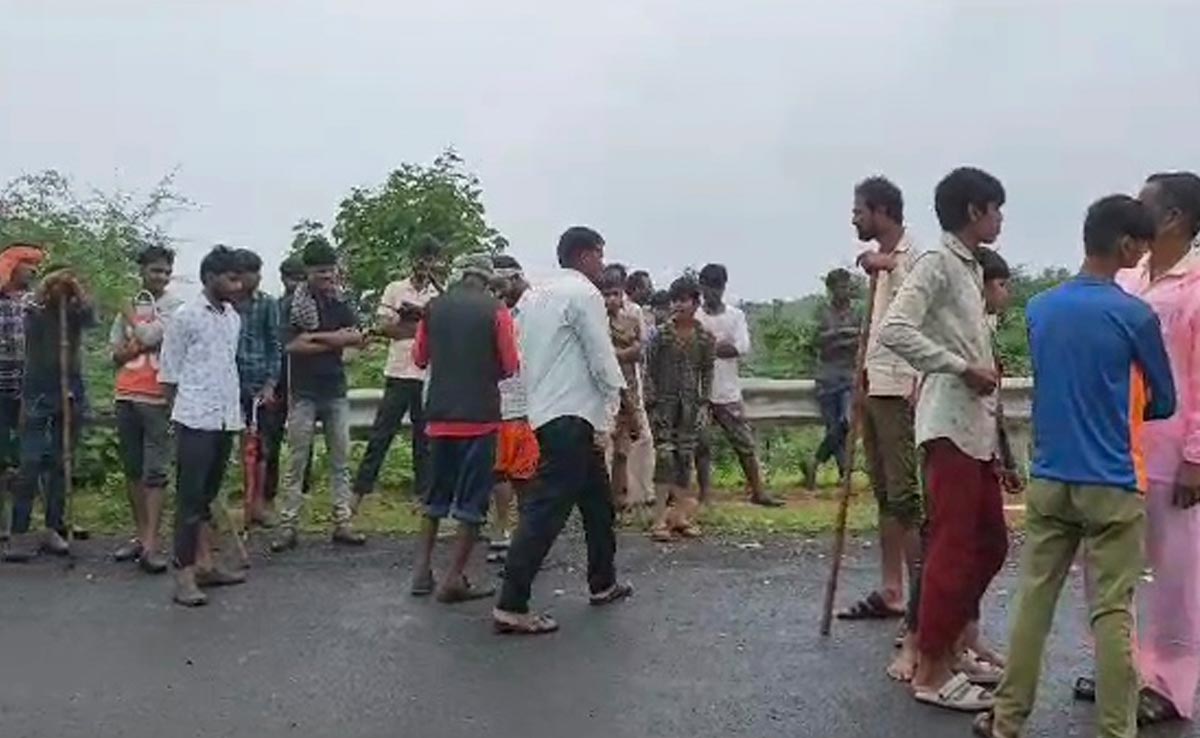 सिरोंज-भोपाल हाइवे पर हादसा : बस की टक्कर से बाइक सवार युवक की मौके पर मौत