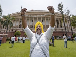 AAP MP Comes To Parliament In Chains To Protest His Suspension AAP MP Comes To Parliament In Chains To Protest His Suspension