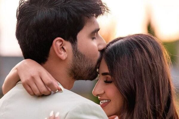 Aashna Shroff Announces Engagement to Singer Armaan Malik: See Pics Aashna Shroff Announces Engagement to Singer Armaan Malik: See Pics