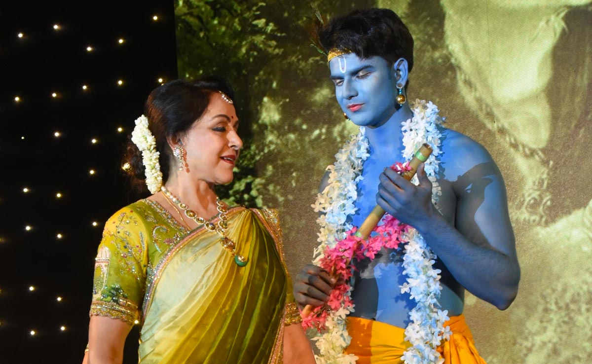 In Pics: Hema Malini Performs At Launch Of Her Book On Vrindavan